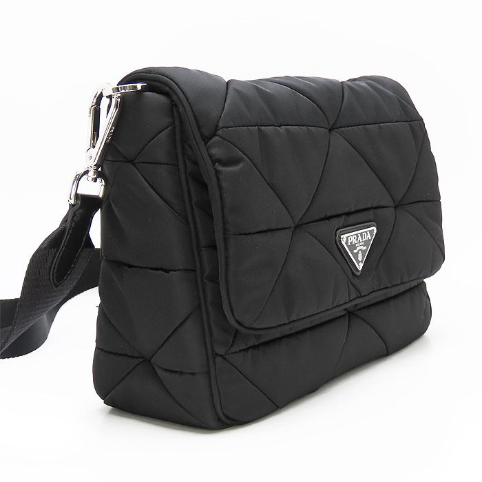 極美品 PRADA プラダ パデッド Re-Nylon ショルダーバッグ Re-Nylonパデッド ショルダーバッグ(X233K229)｜阪急百貨店公式