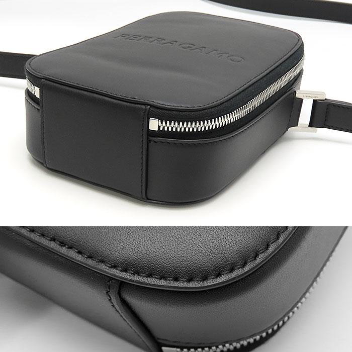 FERRAGAMO 送料無料 フェラガモ ショルダーバッグ ブラック 斜め FERRAGAMO 送料無料 フェラガモ ショルダーバッグ ブラック 斜め