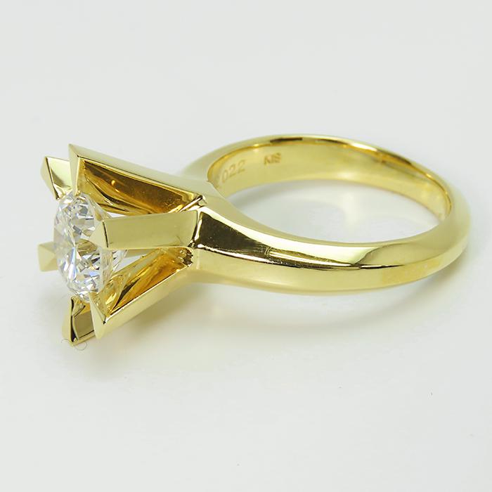 K18 2.022ct ダイヤモンド 立て爪 リング】当店オリジナルデザイン 一