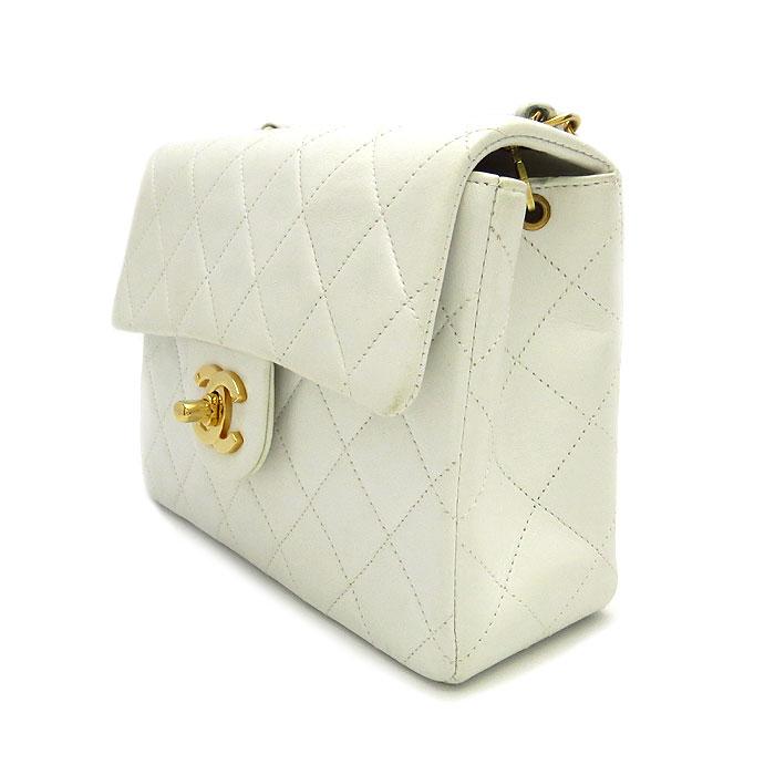 美品☆　シャネル　ラムスキン　ミニマトラッセ　白　ショルダーバッグ 本物 美品 CHANEL パリ限定 ミニマトラッセ 白 ラムスキン ココマーク