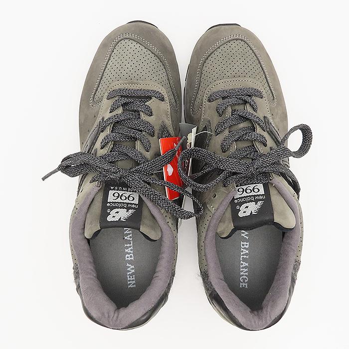☆新品、未使用　タグ付　New Balance 996 グレー スニーカー 996シリーズ New Balance M996 DGY 26.0cm ダークグレー スニーカー