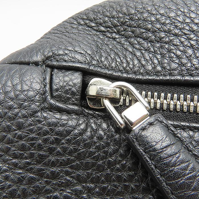 ブラックレーベル　ボディバッグ　ロゴプリント　型押し　レザー　ほぼ未使用　極希少 レザークラフト優 ボディバッグ ボディーバッグ ショルダー