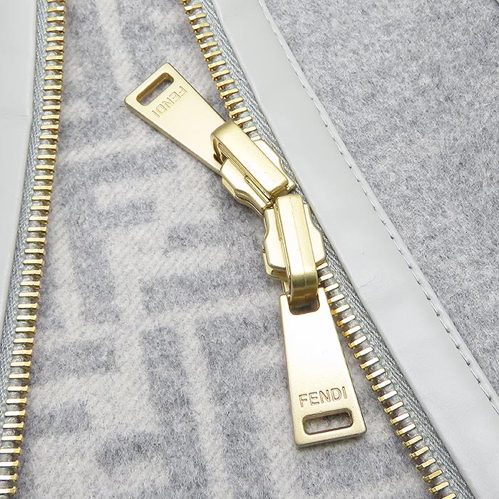 FENDI（フェンディ） リバーシブル フーディ ジャケット FJ6993 ズッカ