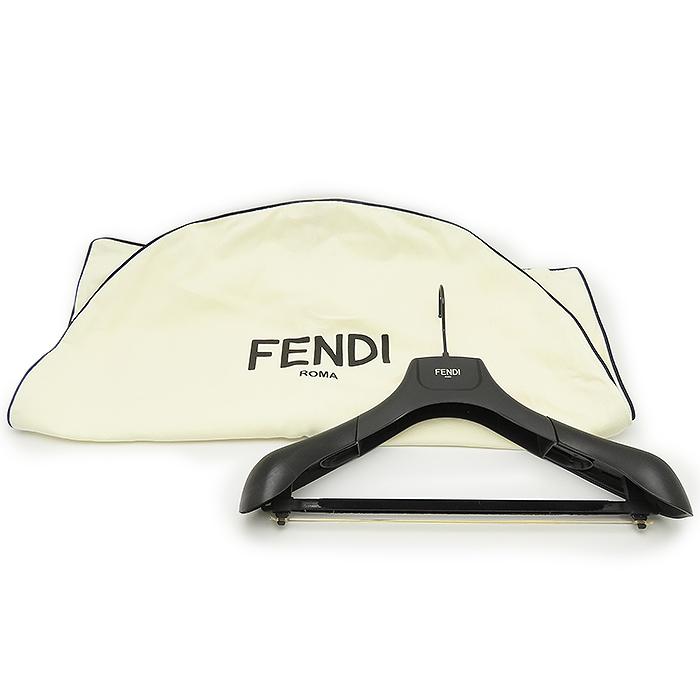FENDI（フェンディ） リバーシブル フーディ ジャケット FJ6993 ズッカ