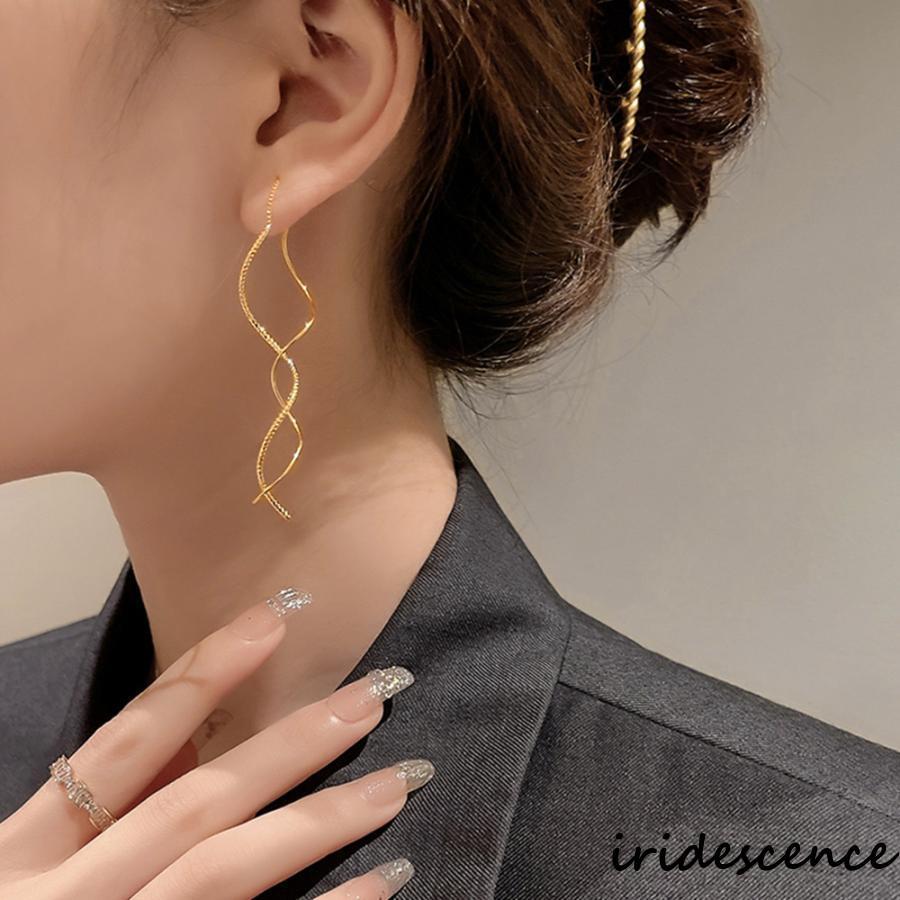 チェーンでゆれるバータイプロングピアス K10YG チェーンでゆれるバータイプロングピアス K10YG ロング ピアス