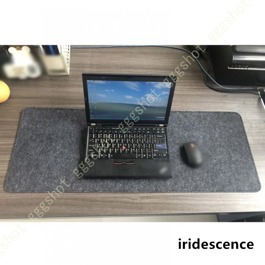 大規模 オフィス コンピュータのデスクマット キーボードマウス