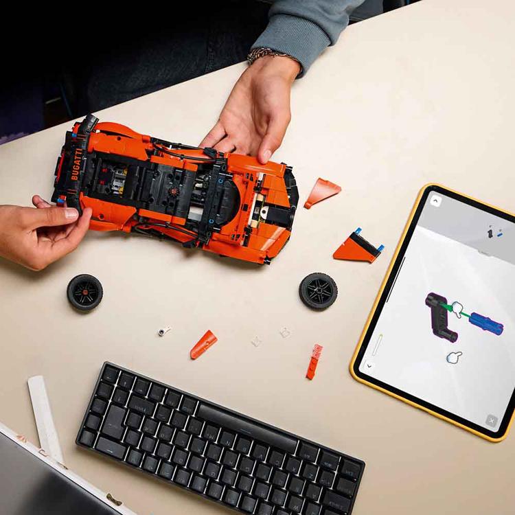 おもちゃ 玩具 ブロック プレゼント 誕生日 クリスマス 小学生 のりもの LEGO Bugatti Chiron Pur Sport ハイパーカー 42222 TECHNICの画像
