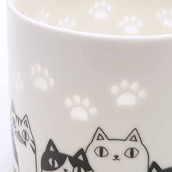 にゃん屋 猫 3兄弟 蛍彫り マグカップ 背伸び ネコ ねこ 透かし彫り