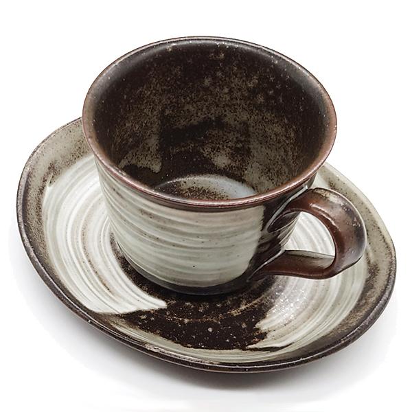 唐津焼 白と黒の陶器カップ2個セット 唐津焼 白と黒の陶器