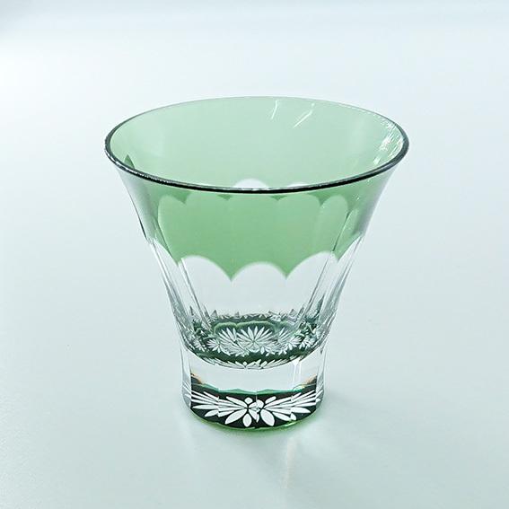 東洋佐々木ガラス 八千代切子 万華鏡 冷酒杯 菊柄 緑 85ml 色被せ 切子 