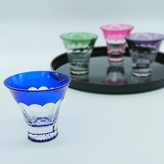 東洋佐々木ガラス 八千代切子 万華鏡 冷酒杯 笹の葉柄 青 85ml 色被せ 
