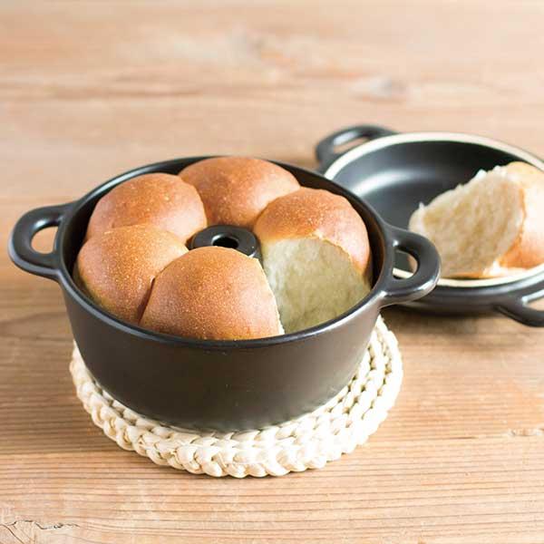 昭和レトロ　パン焼き器　アルマイト 製菓用品 パン型 焼型 陶器 万古焼 ふっくら パン焼き 径17.5cm 黒