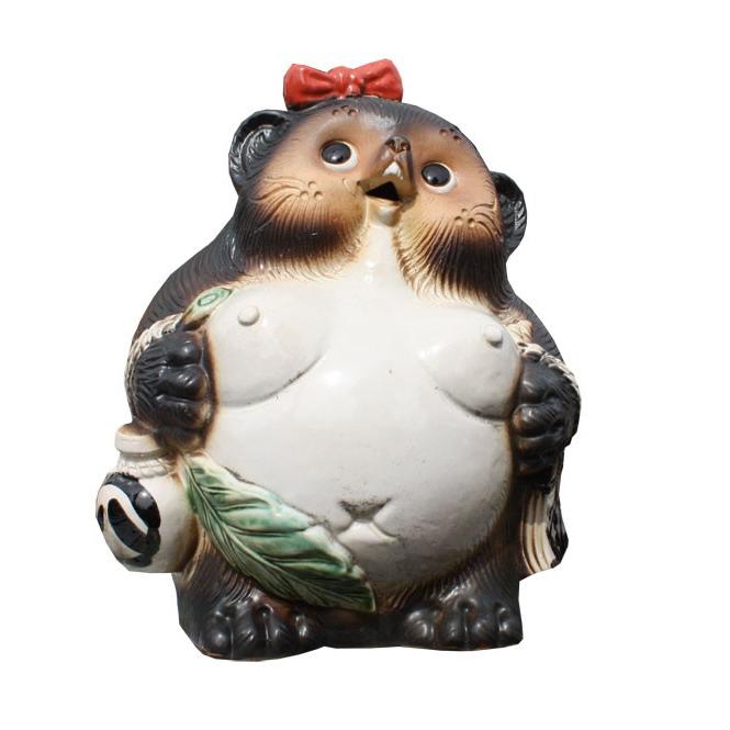 信楽焼 たぬき 福々狸メス 6号 陶器 置物 タヌキ : 彩り屋