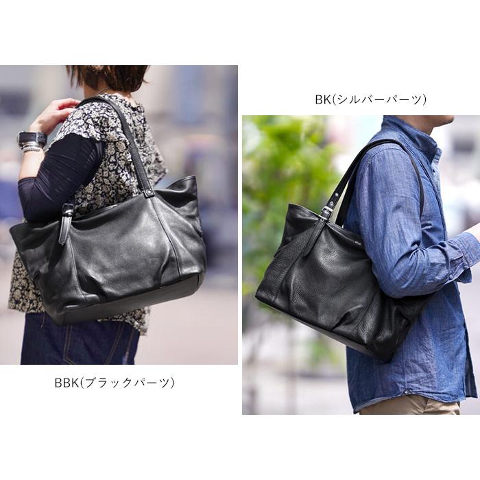 DECADE（ディケイド） クマチャーム付き オイルドレザー トートバッグ