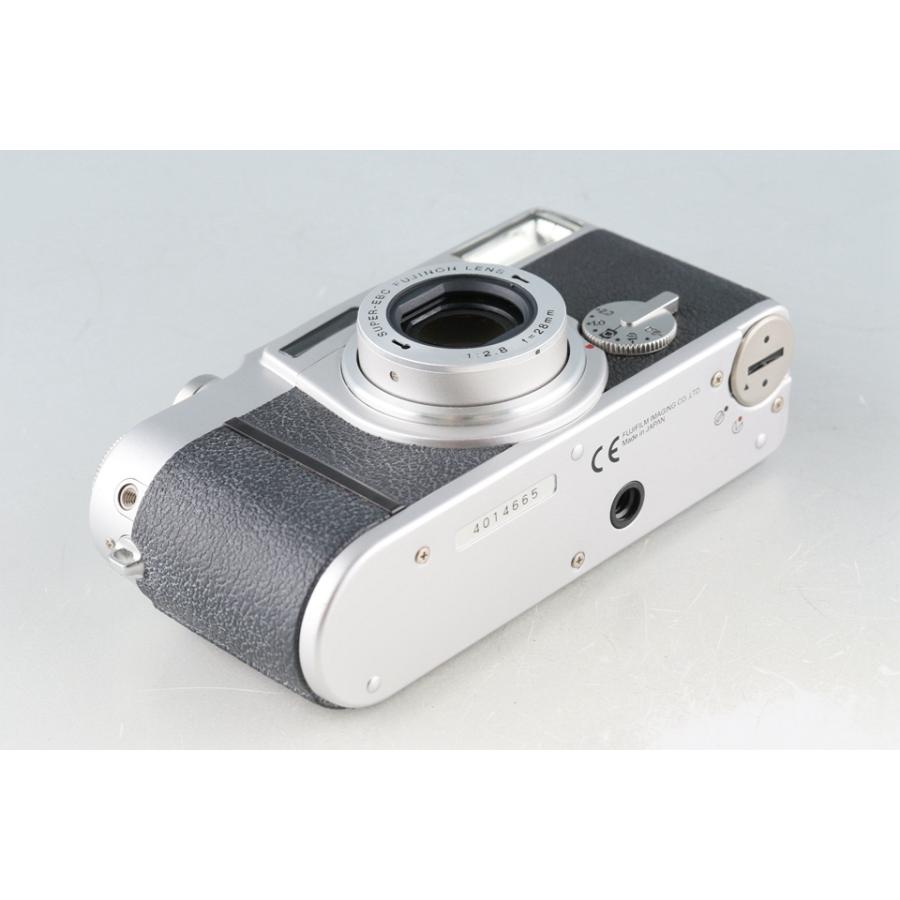 Fujifilm Klasse W 35mm Point & Shoot Film Camera 47896E4 i47896イロハス