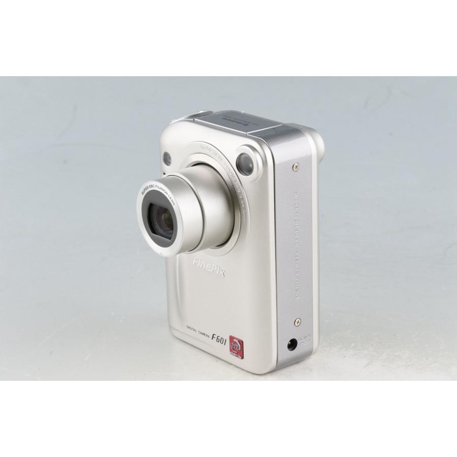 FUJIFILM Fujifilm Finepix F601 Digital Camera With Box *Japanese