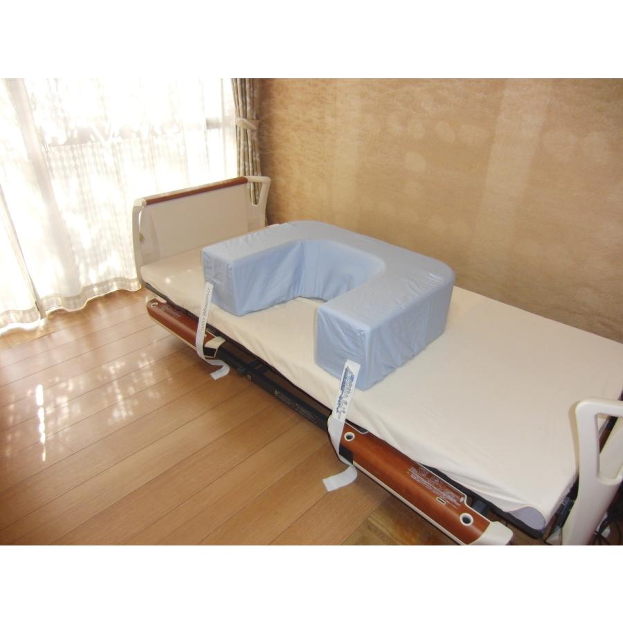 端座位ヘルパー ブルー／ドクターイエロー／赤サンゴ 寝たきりの人を