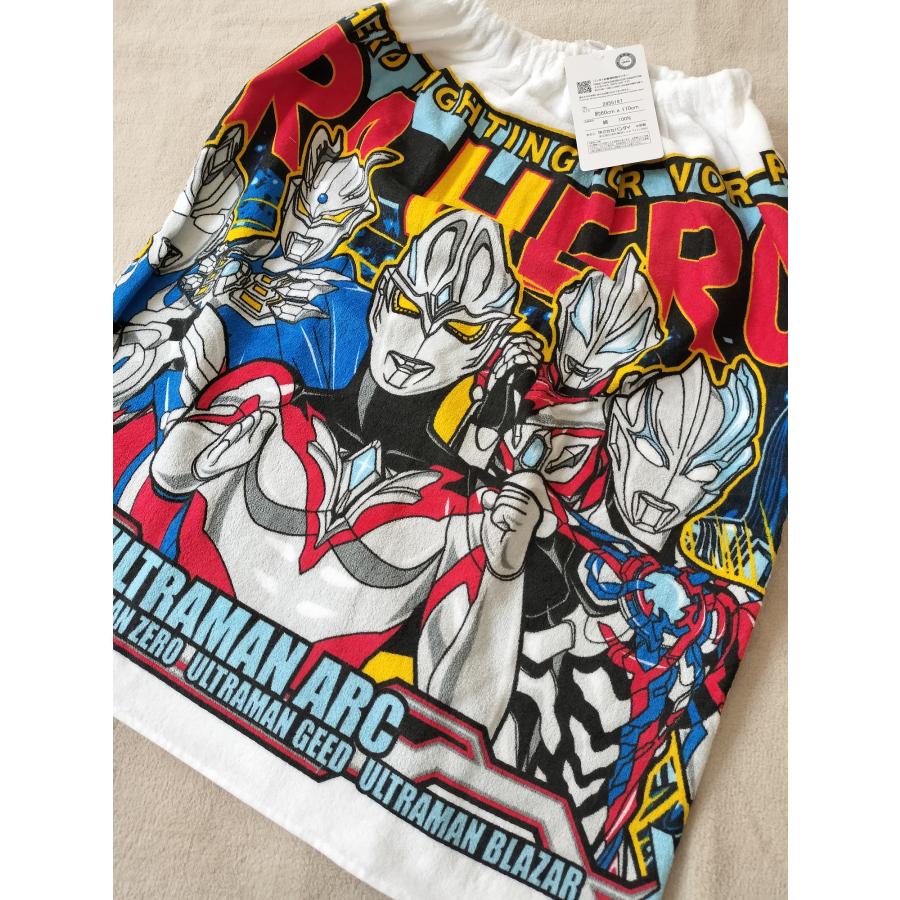 綿100％　 ウルトラマンアーク　ウルトラヒーローズ　巻きタオル　巻きバスタオル　ラップ巻きバスタオル　プール　60ｃｍ丈　（Yahoo!・衣料のウエダ ヤフーショップ）