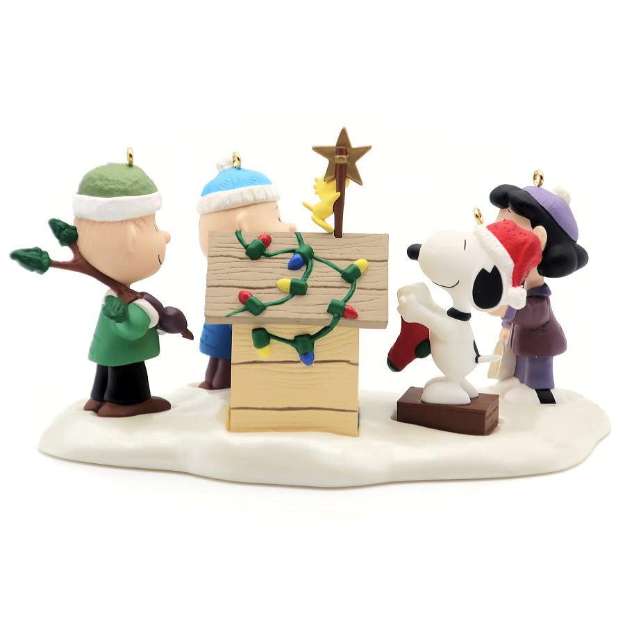 Hallmark ホールマーク「スヌーピー ピーナッツ」クリスマス ミュージカル Hallmark ホールマーク「スヌーピー ピーナッツ」クリスマス
