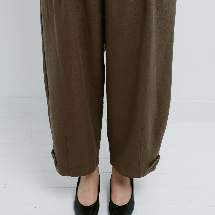blue willow コットンリネンヘリンボーンタックパンツ レディース ブルーウィロー 01EFP14447 服 おしゃれ 40代 50代 60代 ブランド かわいい 春 秋 冬 大きい |  | 14