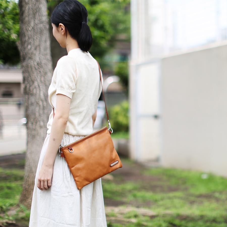 レザーサコッシュ メンズ レディース ショルダーバッグ 本革
