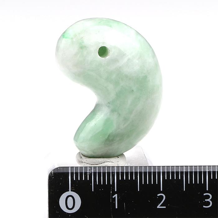 糸魚川翡翠 （いといがわひすい） 勾玉 透過 （姫川産） No.321（ポイント10倍） 🍂 楽天市場】日本の石 糸魚川翡翠 勾玉 大 新潟県 天然石 パワーストーン レディース メンズ 三種の神器 八尺瓊勾玉 ひすい ヒスイ 糸魚川ひすい  糸魚川ヒスイ まがたま カラーストーン : 天然石工房 翡翠