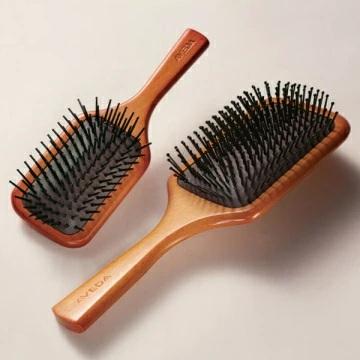 AVEDA アヴェダ パドルブラシ セット（レギュラーサイズ1本+ミニサイズ1本） ヘアブラシ ギフト プレゼント ツヤ髪 髪質改善 おしゃれ お買い得セット商品 速達 | AVEDA