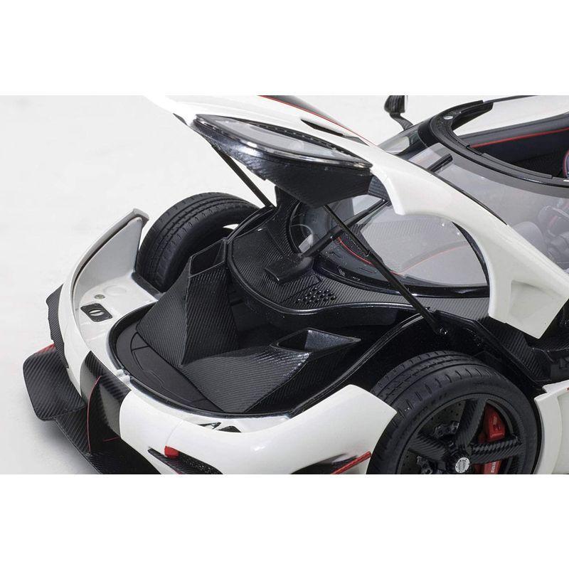 AUTOart 1/18 ケーニグセグ One:1 ホワイト/カーボンブラック/レッド 完成品 AUTOart 1/18 ケーニグセグ One ホワイト/カーボンブラック/レッド 完成品