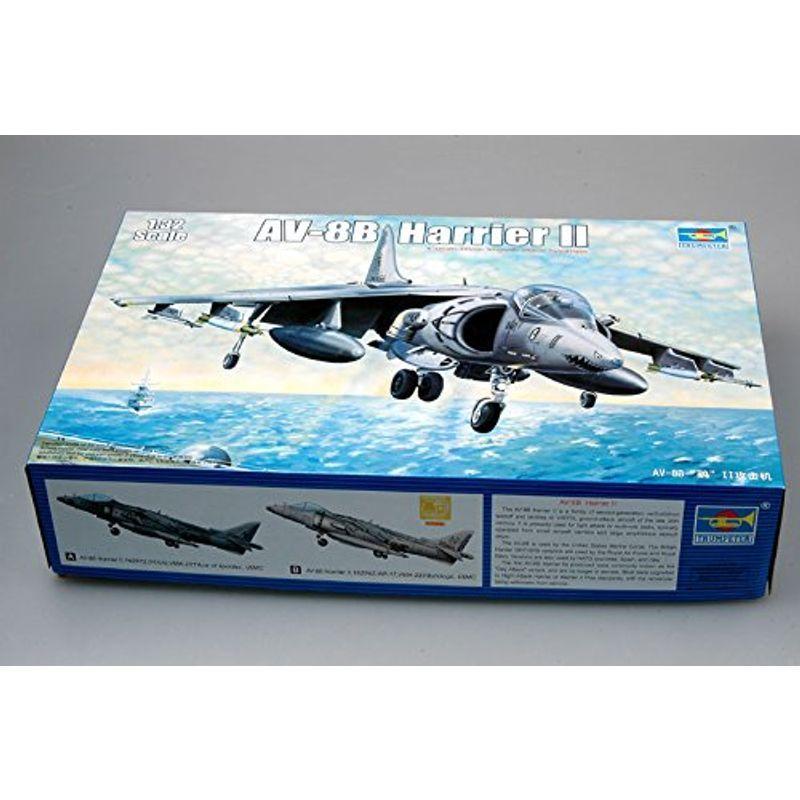 トランペッター 1/32 アメリカ海兵隊 AV-8B ハリアーII 02229 プラモデル