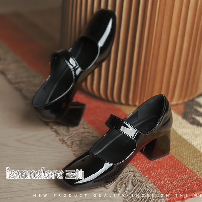 ストラップパンプス ローヒール 5cm スクエアトゥ フォーマル