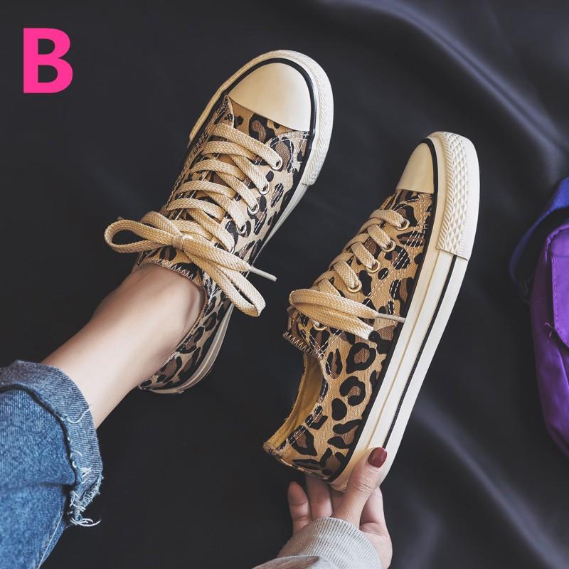 Roen スカルロゴ付きレオパードハイカットスニーカー Roen スカルロゴ付きレオパードハイカットスニーカー Roen スカルロゴ