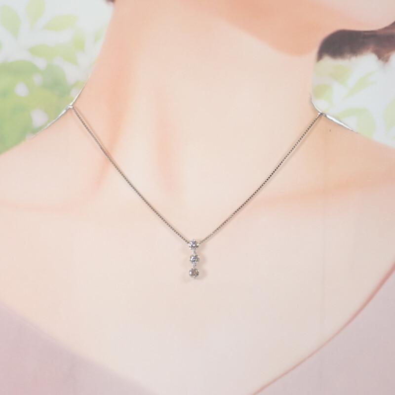 デザインジュエリー 3連ダイヤ ネックレス  刻印 Pt850プラチナ Pt900プラチナ ダイヤモンド レディース【中古】【Aランク】の画像