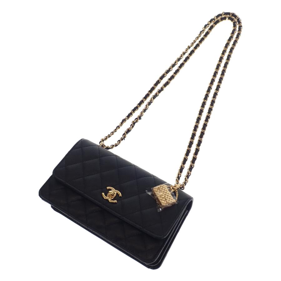 CHANEL シャネル マトラッセ ココマーク バッグチャーム付き CHANEL シャネル マトラッセ ココマーク バッグチャーム付き