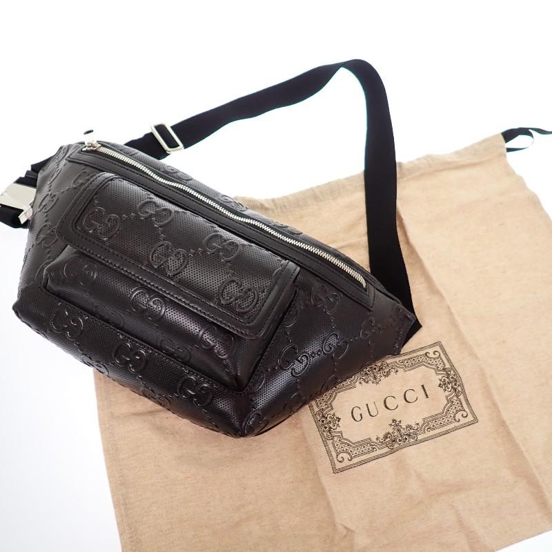 グッチ GUCCI GGエンボス ベルトバッグ 保存箱付属 645093_1W3CN_1000 ボディバッグ レザー ブラック メンズ【中古】【Aランク】の画像