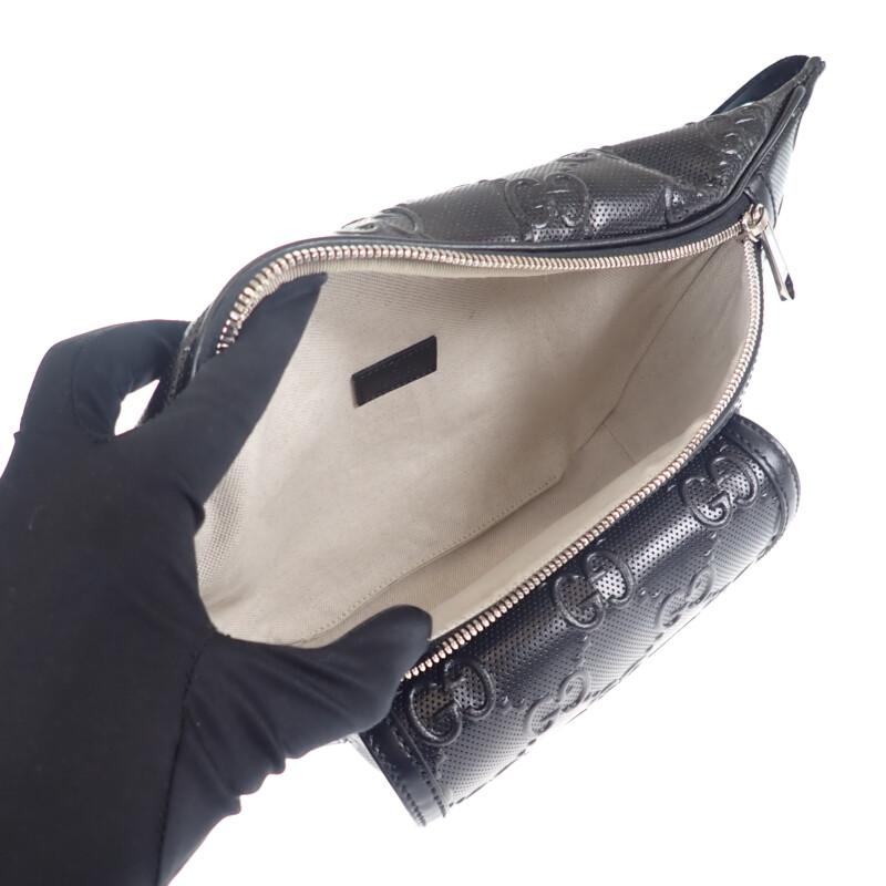 グッチ GUCCI GGエンボス ベルトバッグ 保存箱付属 645093_1W3CN_1000 ボディバッグ レザー ブラック メンズ【中古】【Aランク】の画像