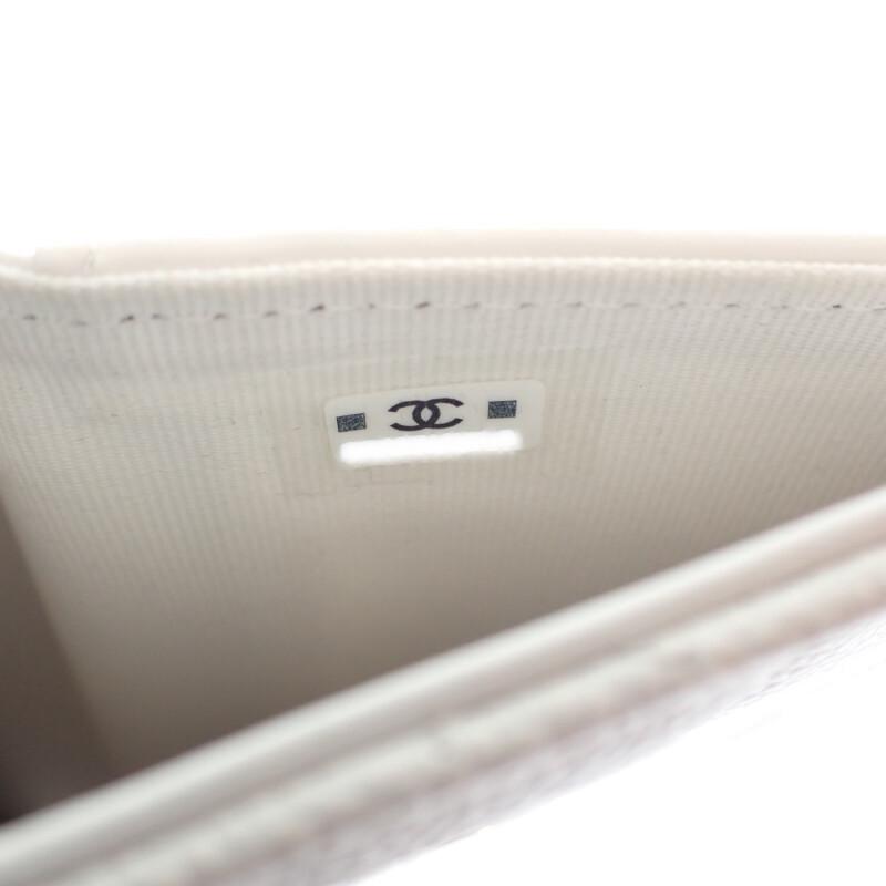 CHANEL（シャネル） ミディアム クラシックフラップ