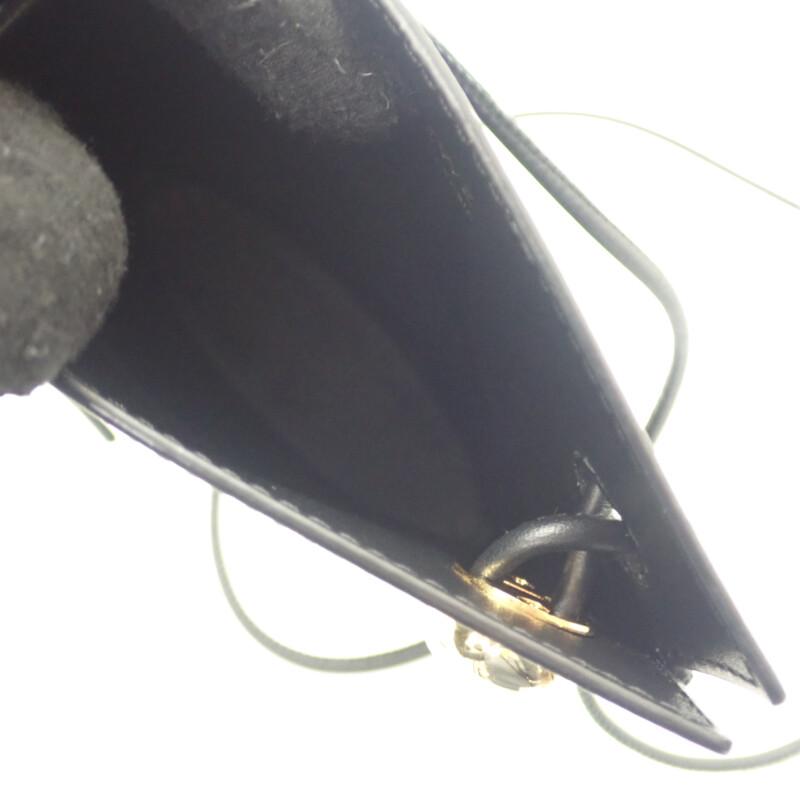 ロエベ LOEWE ペブルダイスポケット CPBPR12X01 ショルダーバッグ クラシックカーフ ブラック ゴールド金具 レディース【中古】【Aランク】の画像