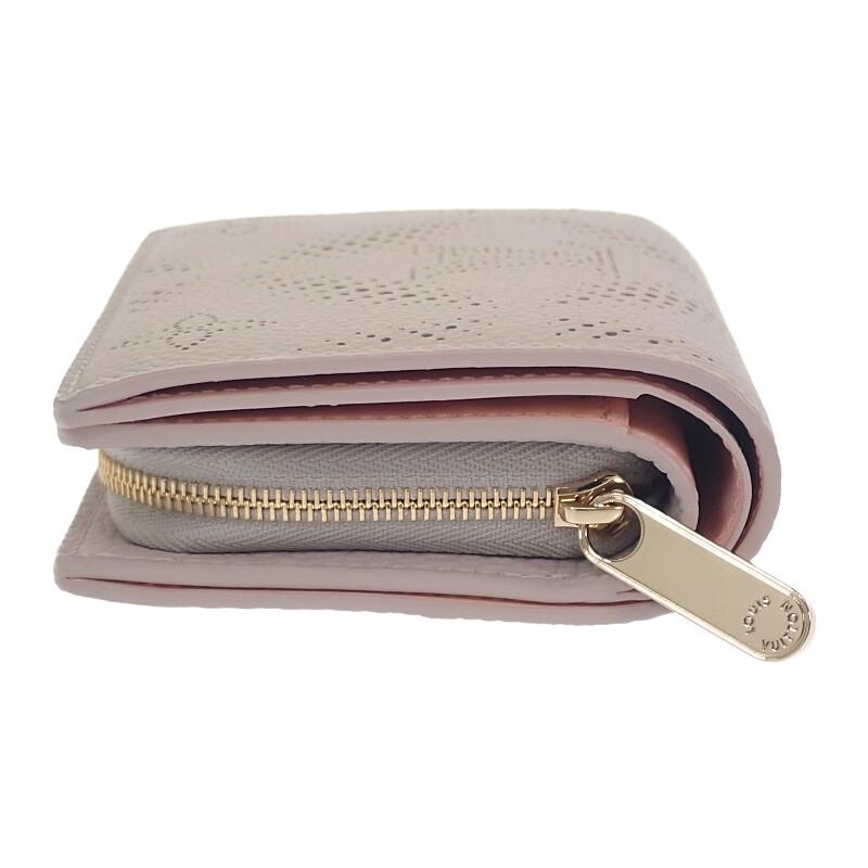 ルイヴィトン LOUIS VUITTON ポルトフォイユ・クレア M13470 二つ折り財布 モノグラムマヒナ ブルームグレー ピンク【中古】【Aランク】の画像