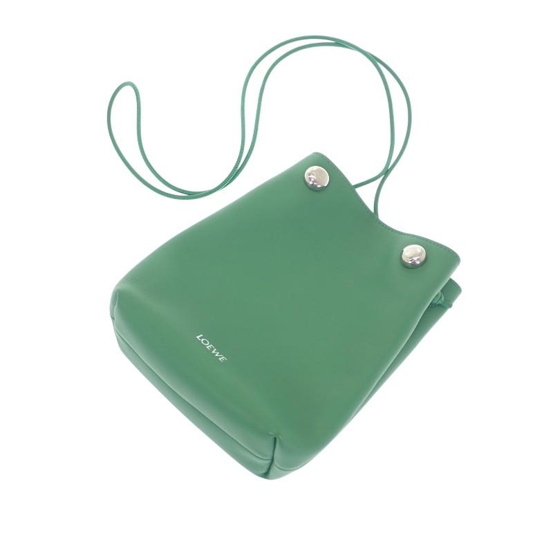 ロエベ LOEWE ペブルポーチ CANBSPPX01 ショルダーバッグ カーフ グリーン 緑 シルバー金具 レディース 上品【中古】【Aランク】の画像