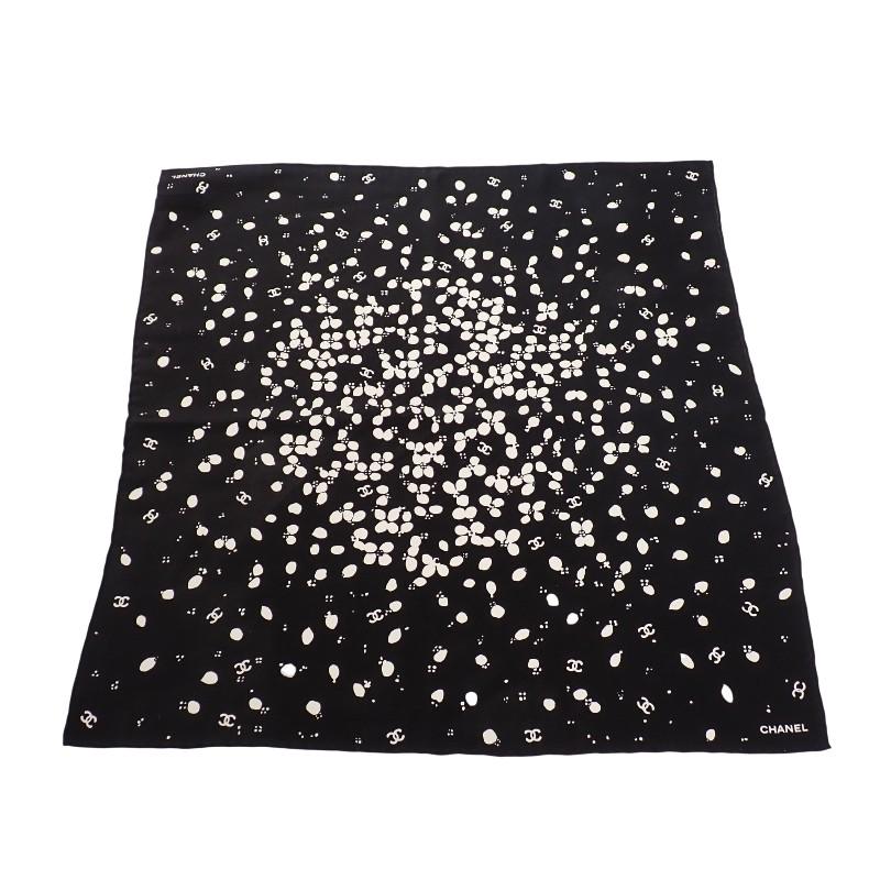 希少CHANEL フラワー柄シルクスカーフ　美品 CHANEL（シャネル） スカーフ＆シュシュ セット フラワー 花柄 22P