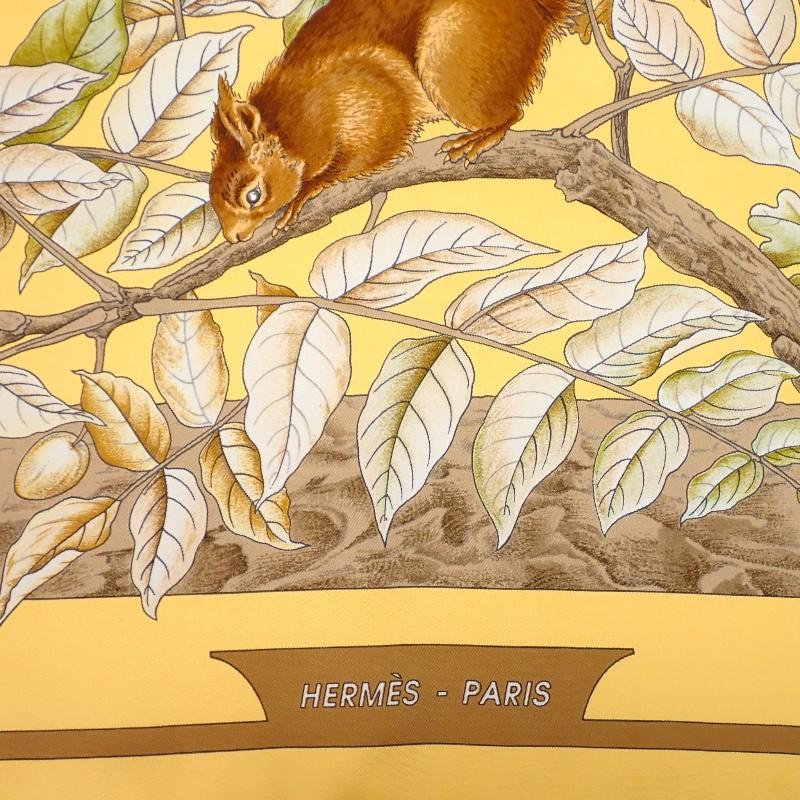 HERMES（エルメス） カレ90 CASSE NOISETTE スカーフ シルク イエロー