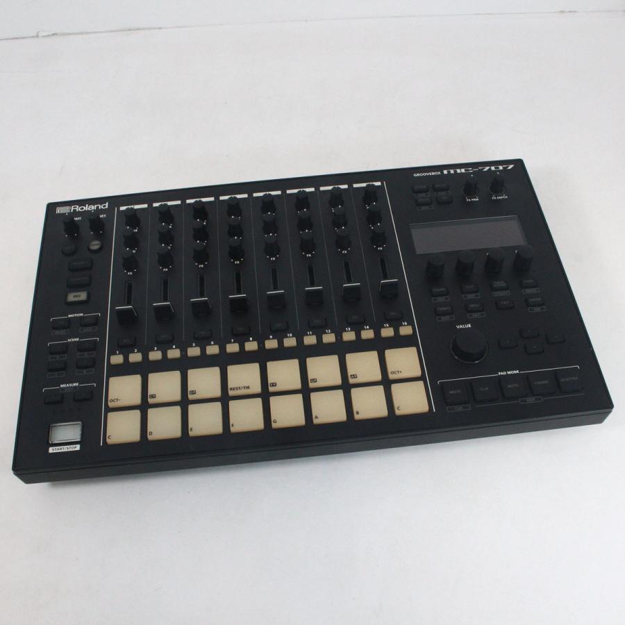 Roland MC-707 本体 美品 元箱+SDカード付き Roland MC-707 本体 美品 元箱+SDカード付き 中古)ROLAND / MC-707
