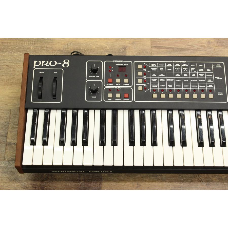 sequential circuits pro-8 ポリフォニックシンセサイザー Sequential Circuits Pro-8 | Synthpedia
