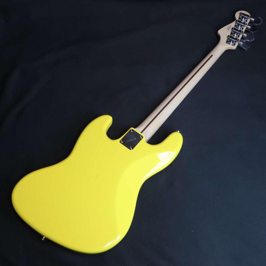 Ishibashi Musicオリジナルブランド「Selva」のジャズベース。 Selva