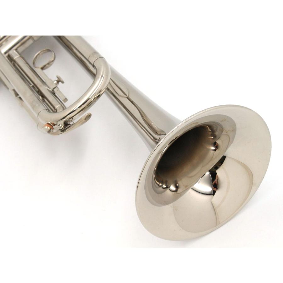 美品　YAMAHA ヤマハ　YTR136　B♭トランペット　管楽器　ニッケル YAMAHA YTR-136 B♭トランペット trumpet 管楽器 Mボア ニッケル