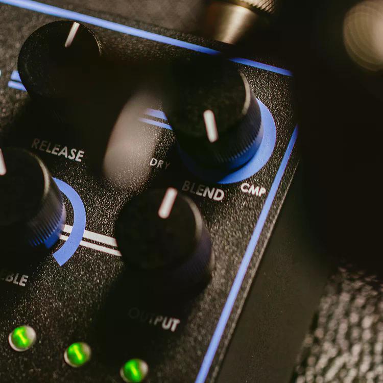 (新製品) aguilar / TLC Compressor EQ DLX ベース用エフェクター コンプレッサー (国内正規品)_3