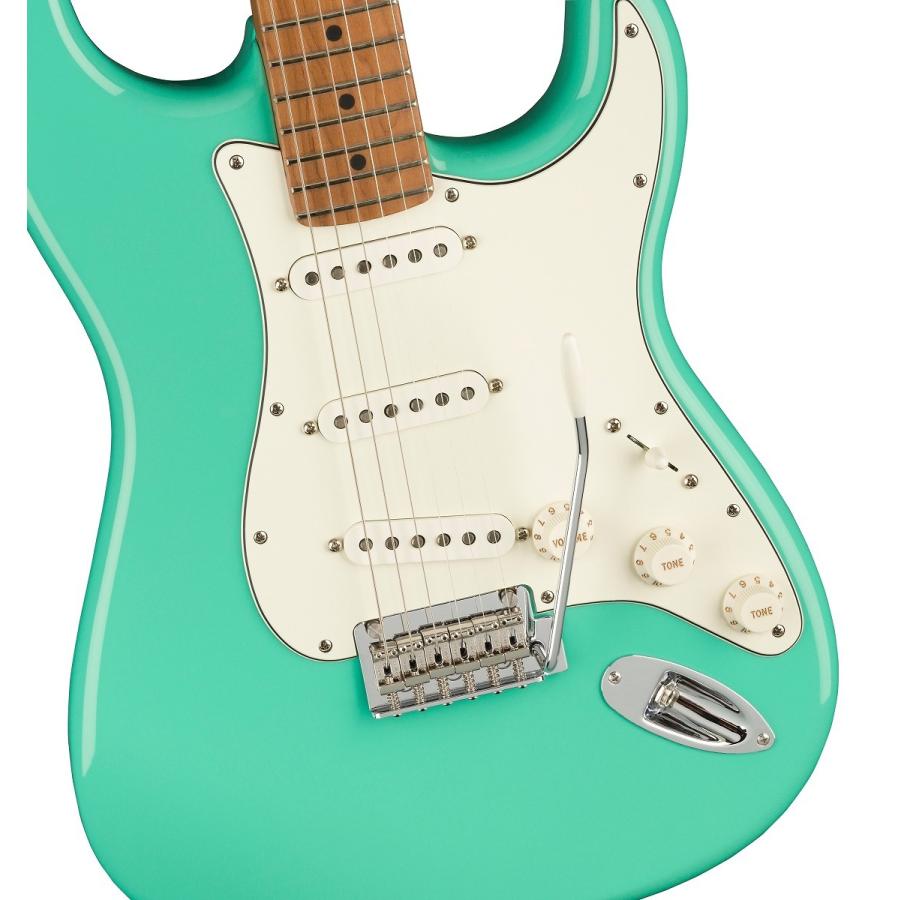 / Player Stratocaster with a Roasted Maple Neck in Sea 【ＦＲ】 Foam Green