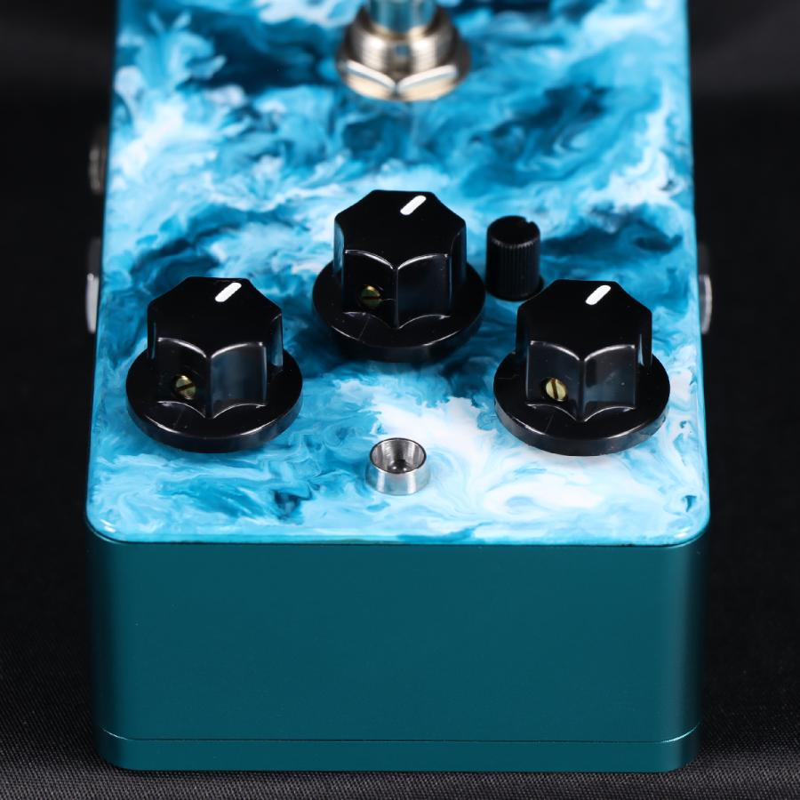 実物画像) Leqtique EVR / Maestoso Designed in EU/Iceland,Made