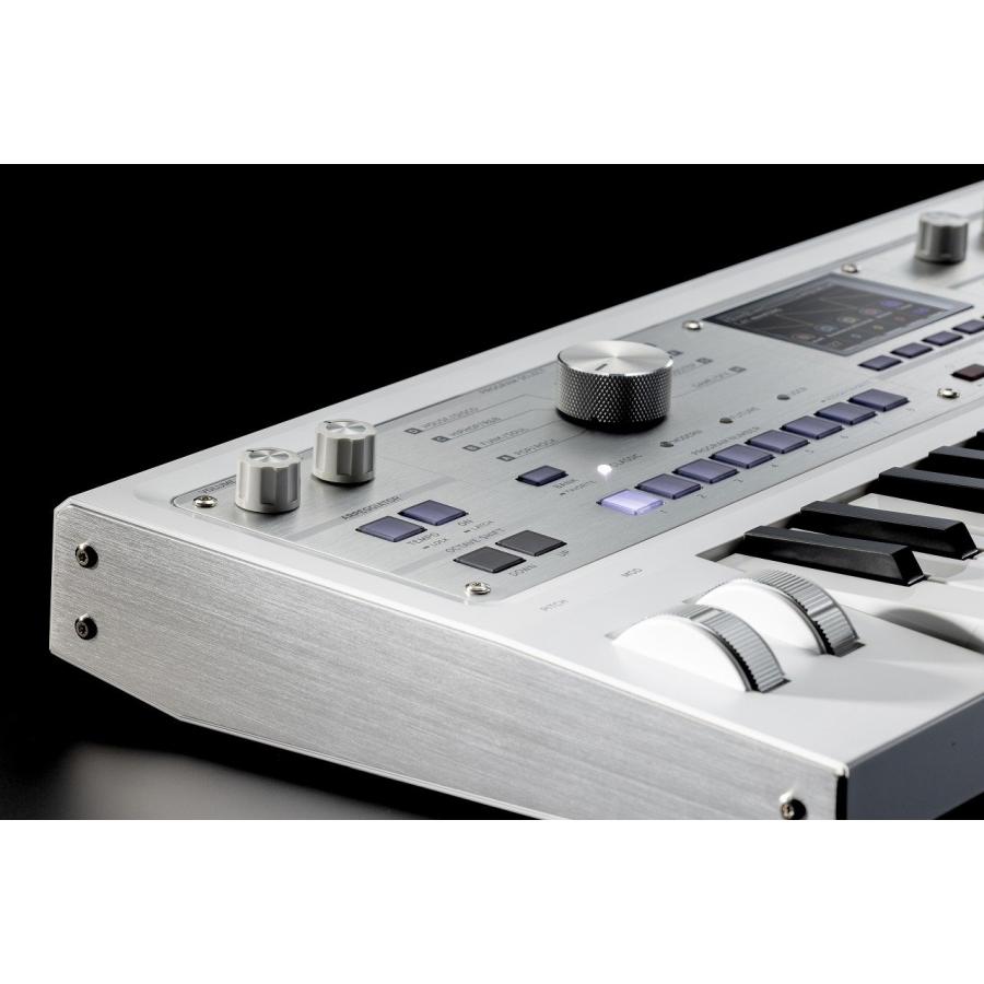 KORG（コルグ） コルグ / microKORG 2 メタリック・ホワイト (MK-2 MWH