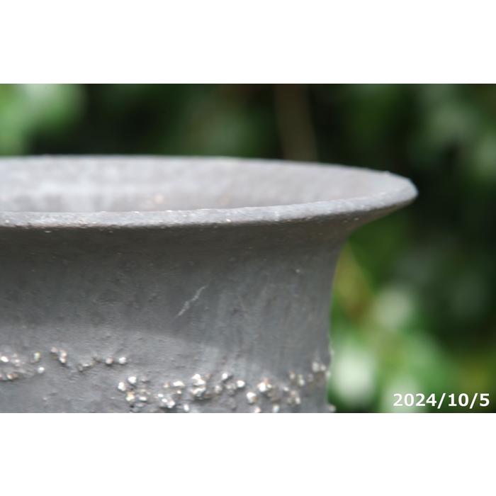 信楽焼 植木鉢 陶器 手びねり（ロクロ引き）選べる 黒土使用 黒鉄釉